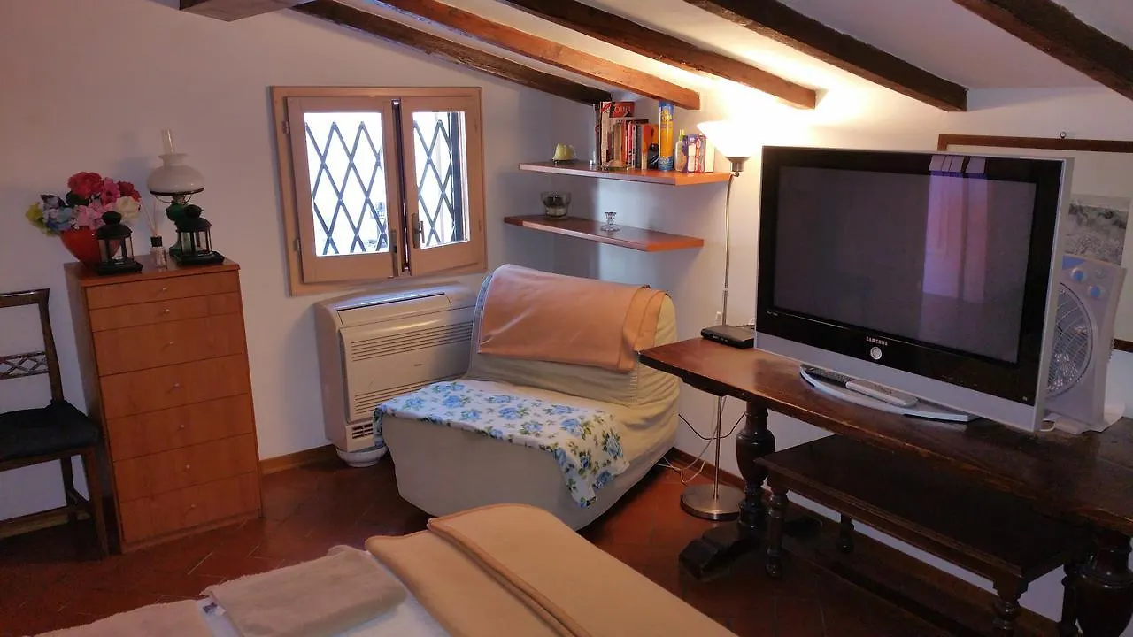 The Nest Apartment Florence Italy